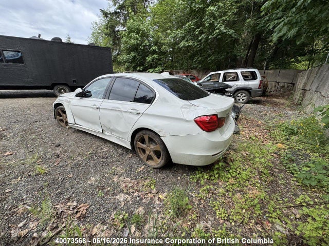 2013 Bmw 328i მანქანა იყიდება აუქციონზე, vin: WBA3B3C5XDF537541, აუქციონის ნომერი: 40073568