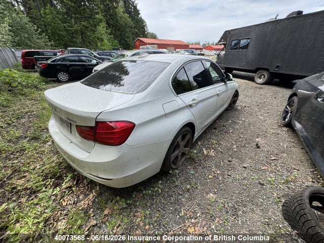 2013 Bmw 328i მანქანა იყიდება აუქციონზე, vin: WBA3B3C5XDF537541, აუქციონის ნომერი: 40073568