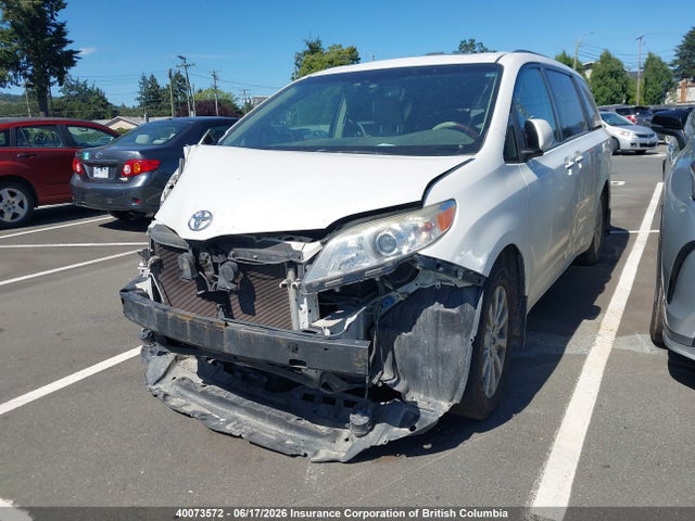 5TDDK3DC0ES083340 Toyota Sienna Xle/limited