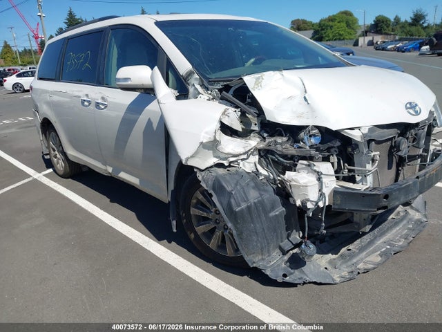 5TDDK3DC0ES083340 Toyota Sienna Xle/limited