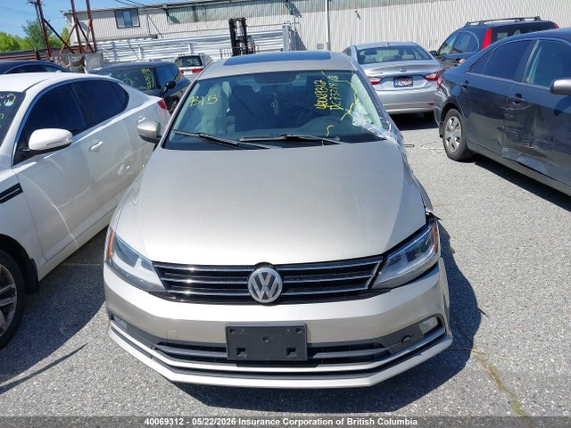 2015 Volkswagen Jetta Tdi მანქანა იყიდება აუქციონზე, vin: 3VWLA7AJ6FM301580, აუქციონის ნომერი: 40069312