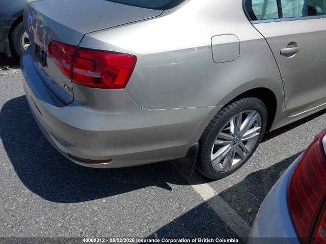 2015 Volkswagen Jetta Tdi მანქანა იყიდება აუქციონზე, vin: 3VWLA7AJ6FM301580, აუქციონის ნომერი: 40069312
