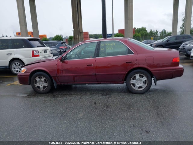 2001 Toyota Camry მანქანა იყიდება აუქციონზე, vin: JT2BG22K210588413, აუქციონის ნომერი: 40073582