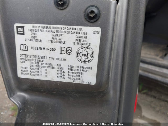 40073604 :رقم المزاد ، 2GTEK13T061279071 vin ، 2006 Gmc New Sierra K1500 مزاد بيع
