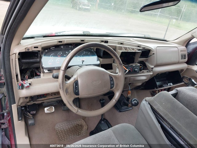 40073618 :رقم المزاد ، 1FTSW31FXYEB47260 vin ، 2000 Ford F350 مزاد بيع