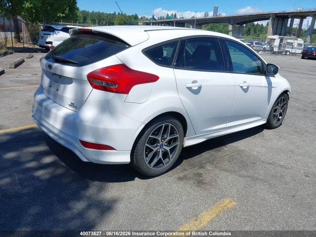 Ford Focus 2015 1FADP3K21FL377611 Image 4
