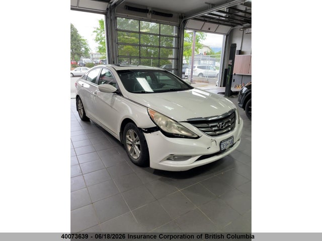 2011 Hyundai Sonata Gls მანქანა იყიდება აუქციონზე, vin: 5NPEB4AC6BH261283, აუქციონის ნომერი: 40073639