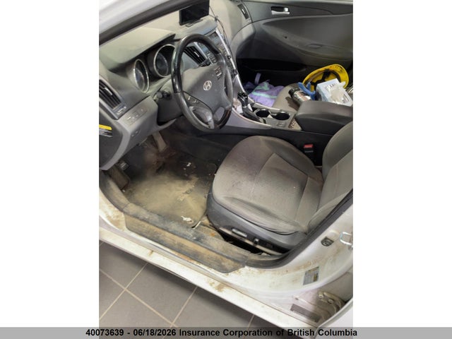 2011 Hyundai Sonata Gls მანქანა იყიდება აუქციონზე, vin: 5NPEB4AC6BH261283, აუქციონის ნომერი: 40073639