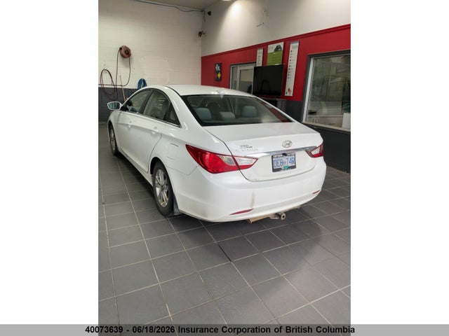 2011 Hyundai Sonata Gls მანქანა იყიდება აუქციონზე, vin: 5NPEB4AC6BH261283, აუქციონის ნომერი: 40073639
