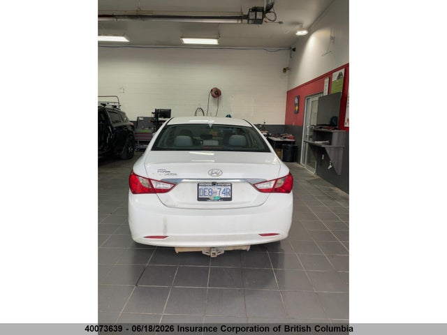 2011 Hyundai Sonata Gls მანქანა იყიდება აუქციონზე, vin: 5NPEB4AC6BH261283, აუქციონის ნომერი: 40073639