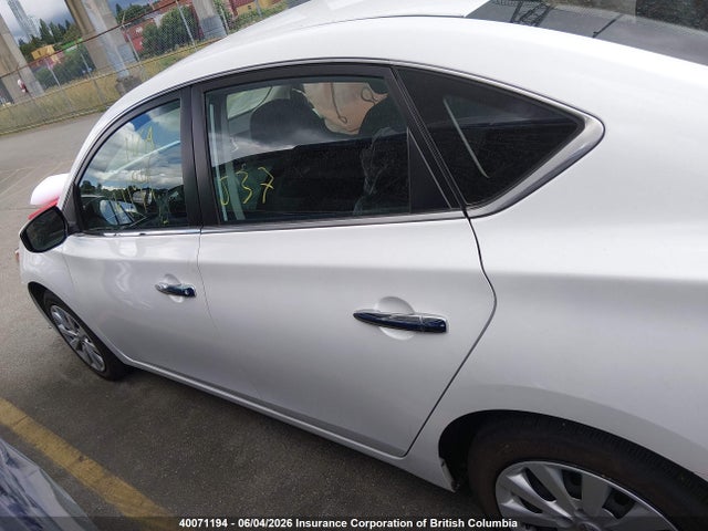Продаж на аукціоні авто 2018 Nissan Sentra S/sv/sr/sl, vin: 3N1AB7AP9JY274665, номер лоту: 40071194