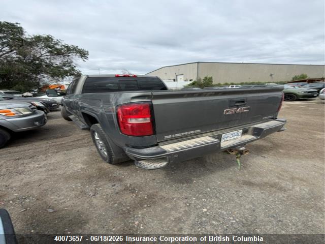 2018 Gmc Sierra K2500 Denali მანქანა იყიდება აუქციონზე, vin: 1GT12UEY4JF146890, აუქციონის ნომერი: 40073657