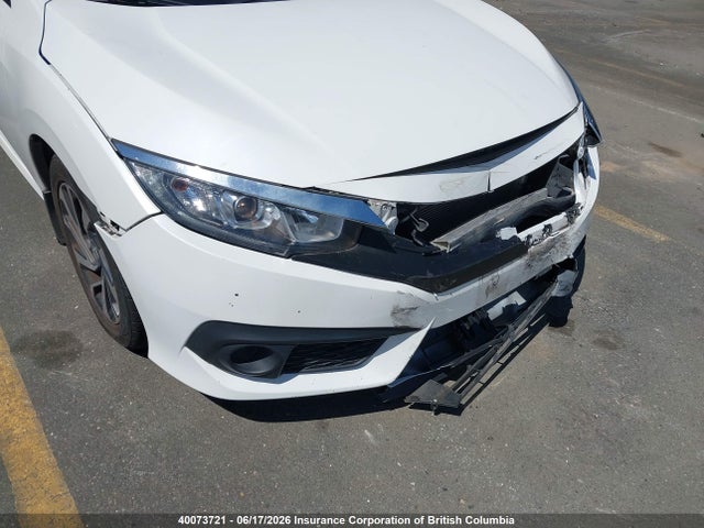 Honda Civic 2018 2HGFC2F81JH001361 Image 12