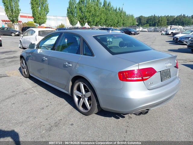 2010 Audi A4 მანქანა იყიდება აუქციონზე, vin: WAUHFCFL4AN025800, აუქციონის ნომერი: 40073723
