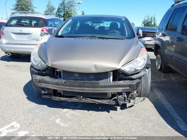 2013 Hyundai Elantra Gls/limited მანქანა იყიდება აუქციონზე, vin: 5NPDH4AE9DH364986, აუქციონის ნომერი: 40071501