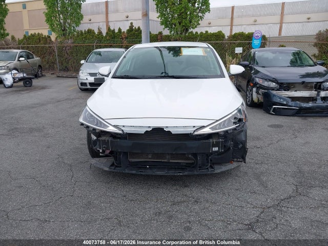 KMHD74LF0LU109071 Hyundai ELANTRA SE
