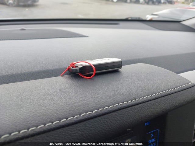 5TDYK3DC5FS566910 Toyota Sienna Xle/limited