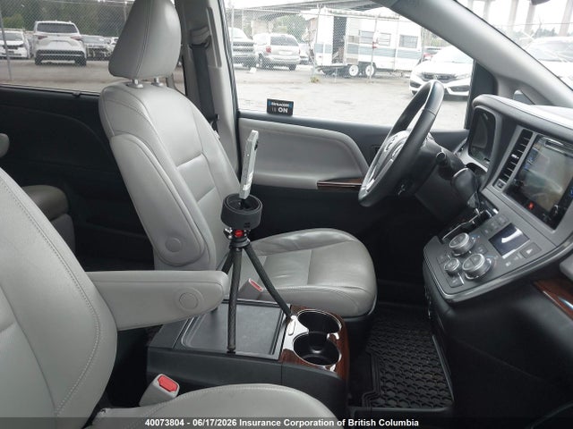 5TDYK3DC5FS566910 Toyota Sienna Xle/limited