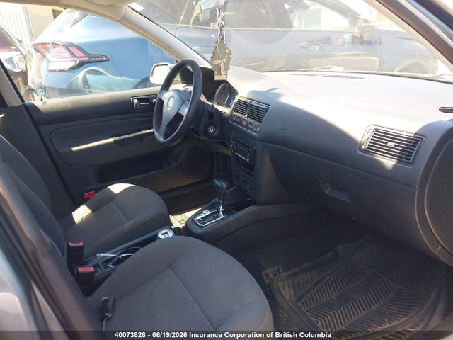 Продажа на аукционе авто 2010 Volkswagen Golf, vin: 9BWEL4BE7A4000526, номер лота: 40073828