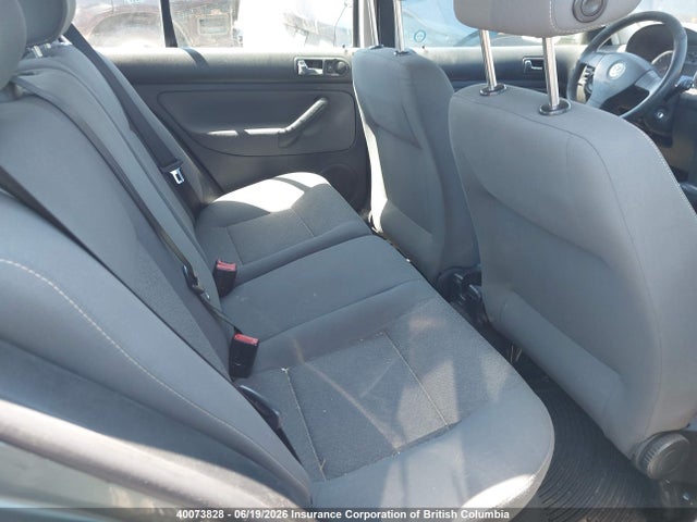 Продажа на аукционе авто 2010 Volkswagen Golf, vin: 9BWEL4BE7A4000526, номер лота: 40073828