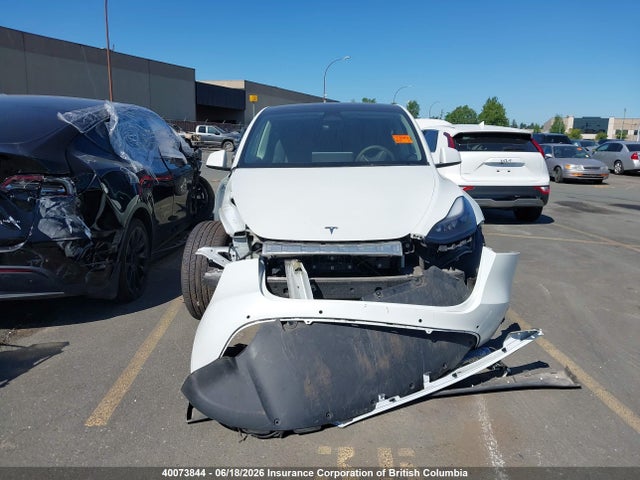 Tesla Model Y 2022 7SAYGAEE9NF550401 Image 13