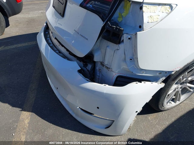 Tesla Model Y 2022 7SAYGAEE9NF550401 Image 19