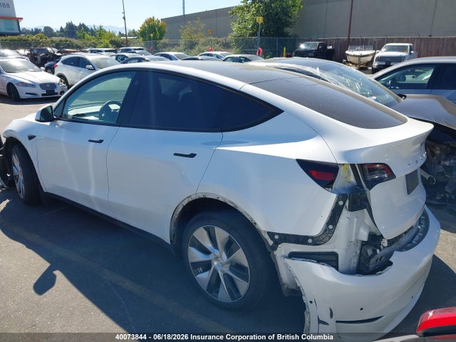 Tesla Model Y 2022 7SAYGAEE9NF550401 Image 3