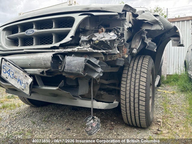 40073850 :رقم المزاد ، 1FMDU75E0YUB54436 vin ، 2000 Ford Explorer Limited مزاد بيع