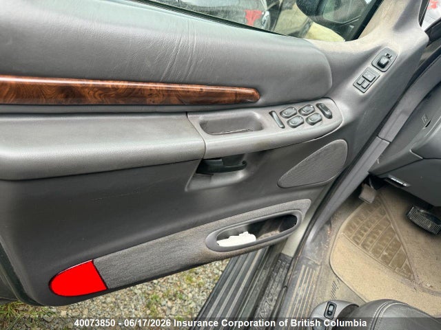 40073850 :رقم المزاد ، 1FMDU75E0YUB54436 vin ، 2000 Ford Explorer Limited مزاد بيع