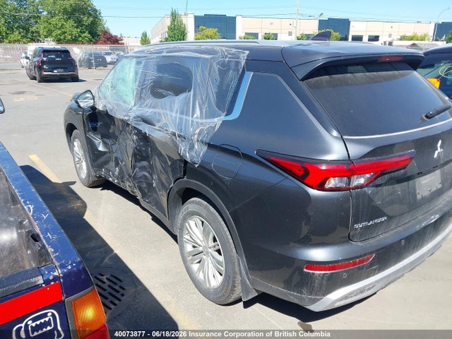 JA4T5VA99SZ622548 Mitsubishi Outlander Se