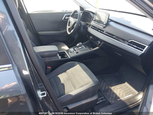 JA4T5VA99SZ622548 Mitsubishi Outlander Se