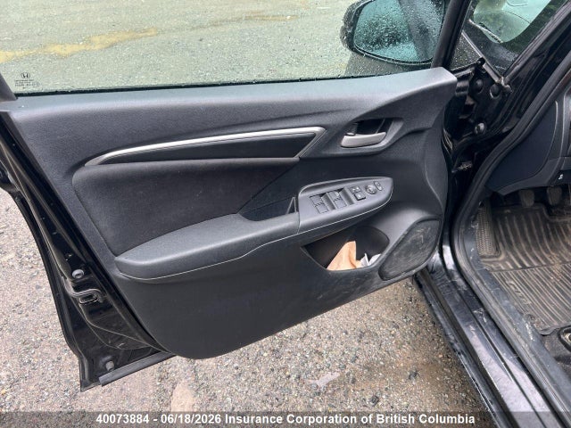 2015 Honda Fit მანქანა იყიდება აუქციონზე, vin: 3HGGK5G57FM100224, აუქციონის ნომერი: 40073884