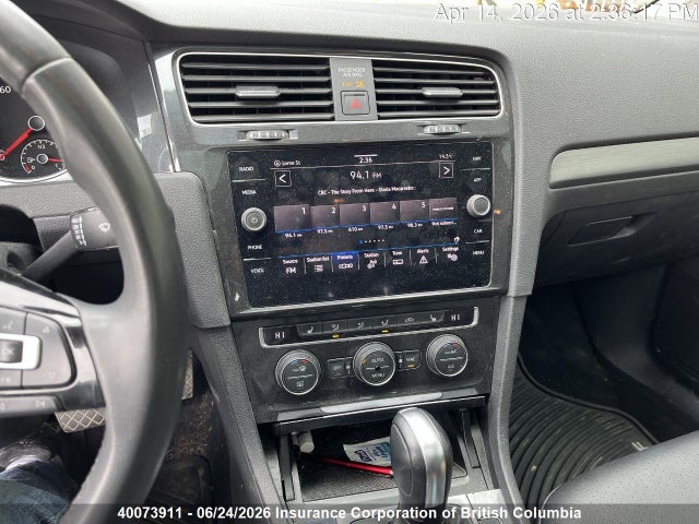 2021 Volkswagen Golf მანქანა იყიდება აუქციონზე, vin: 3VWG57AU5MM001512, აუქციონის ნომერი: 40073911