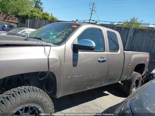 Aukcja sprzedaży 2013 Chevrolet Silverado K1500 Lt, vin: 1GCRKSE79DZ218524, numer aukcji: 40069313