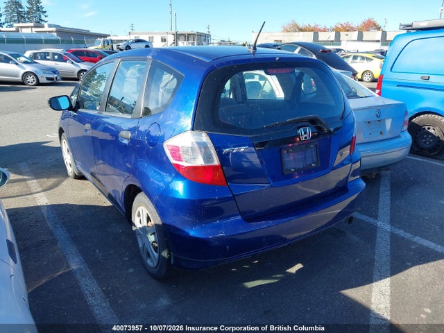 40073957 :رقم المزاد ، JHMGE8G27AC802856 vin ، 2010 Honda Fit مزاد بيع