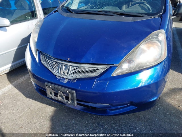 40073957 :رقم المزاد ، JHMGE8G27AC802856 vin ، 2010 Honda Fit مزاد بيع