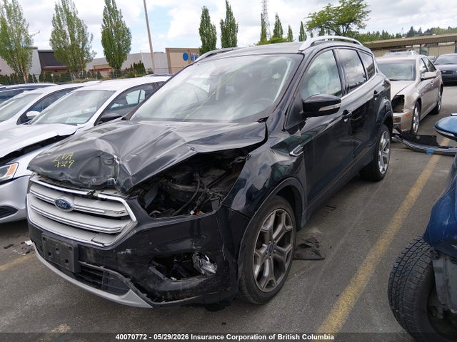 Ford Escape Titanium 2018 1FMCU9J99JUB30061 Image 2