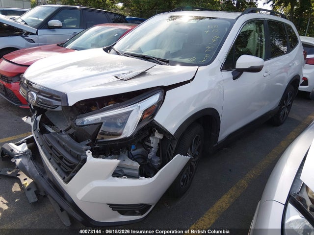Subaru Forester Limited 2023 JF2SKEPC2PH436409 Image 2