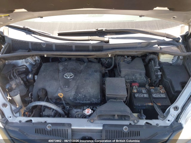 5TDZZ3DC6HS794532 Toyota Sienna