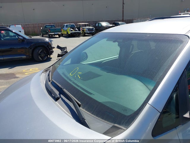 5TDZZ3DC6HS794532 Toyota Sienna