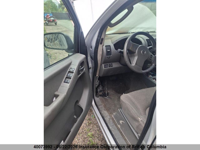 Продажа на аукционе авто 2005 Nissan Frontier Crew Cab Le/se/off Road, vin: 1N6AD07U55C442731, номер лота: 40073992