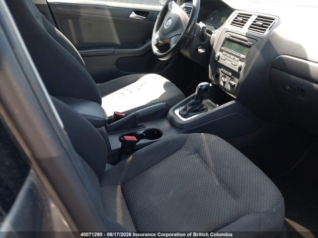 Продаж на аукціоні авто 2014 Volkswagen Jetta 2.0l Trendline+, vin: 3VW2K7AJ3EM245041, номер лоту: 40071290