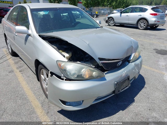 2005 Toyota Camry მანქანა იყიდება აუქციონზე, vin: 4T1BE32K95U059280, აუქციონის ნომერი: 40074001