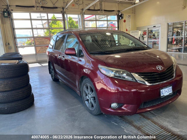 2015 Toyota Sienna Sport მანქანა იყიდება აუქციონზე, vin: 5TDXK3DC2FS585202, აუქციონის ნომერი: 40074005