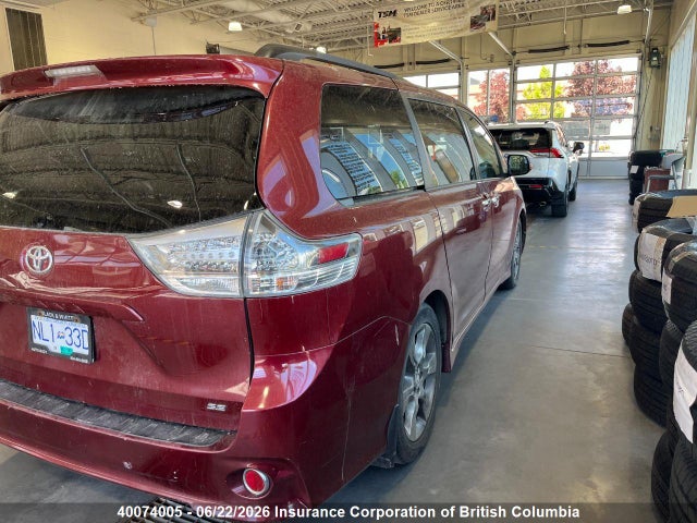 2015 Toyota Sienna Sport მანქანა იყიდება აუქციონზე, vin: 5TDXK3DC2FS585202, აუქციონის ნომერი: 40074005