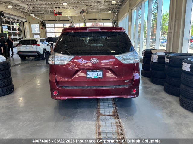2015 Toyota Sienna Sport მანქანა იყიდება აუქციონზე, vin: 5TDXK3DC2FS585202, აუქციონის ნომერი: 40074005