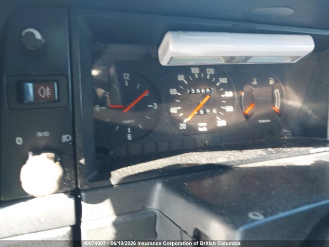 40074007 :رقم المزاد ، YV1AX8850M1908036 vin ، 1991 Volvo 240 مزاد بيع