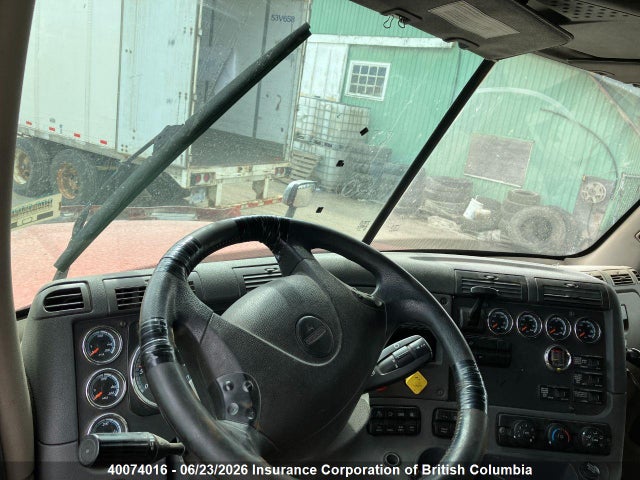 Freightliner Cascadia 125 2015 3AKJGLDV9FSGD9102 Image 9
