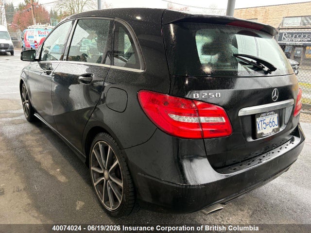 Mercedes-Benz B250 2014 WDDMH4EB2EJ196879 Image 3