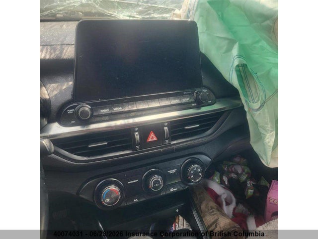 2019 Kia Forte მანქანა იყიდება აუქციონზე, vin: 3KPF54AD5KE051038, აუქციონის ნომერი: 40074031